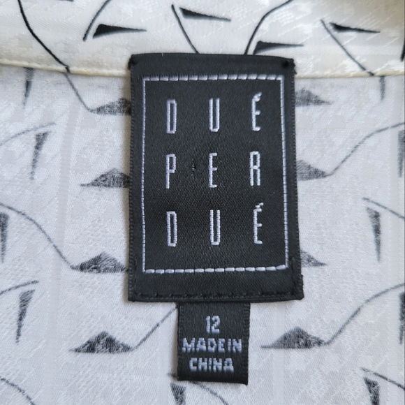 Due Per Due White Silk Blouse Collared Flowy Long Sleeve Double Cuffed Size 12 - Picture 14 of 17